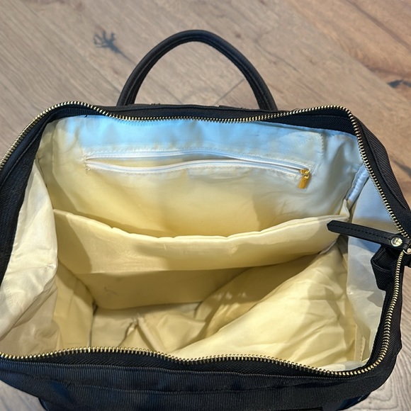 Idaho Jones Chertsey Breast Pump Bag and Accessories - Picture 2 of 9